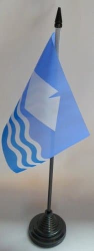 Isle of Wight 4" X 6" Desktop Table Flag with Base