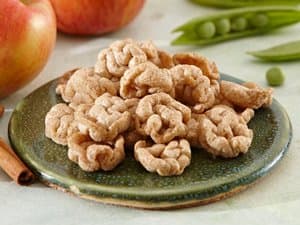 Medifast Snacks | Popcorn | Chips | Crackers | Soy Crisps | 1 Box (7 Servings Per Box) (Apple Cinnamon Crisps)