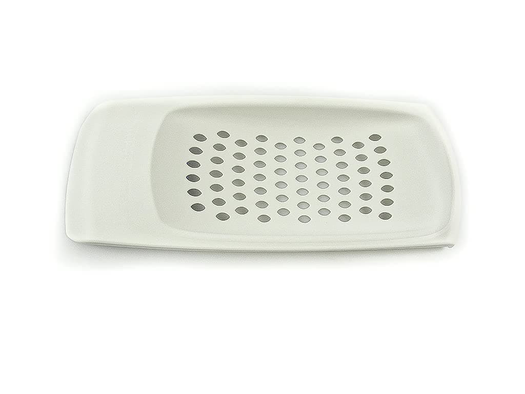 Tupperware P22 Spätzle Pasta Maker White and Spatula