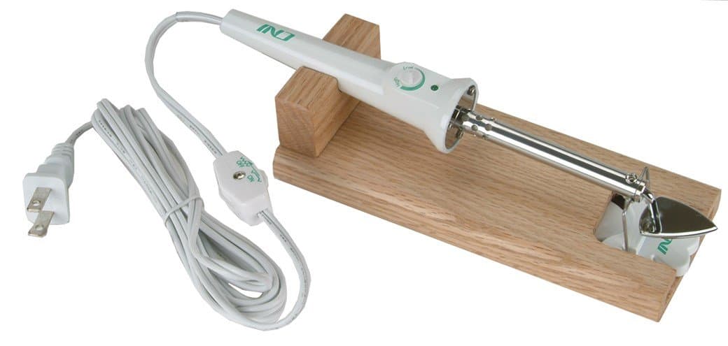 Wood 2 Quilters Oak Mini Iron Holder