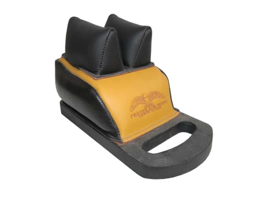 Protektor Model Deluxe B.B. Rear Bag with Handle and Rabbit Cordura D.S. Between Ears, 3/8-Inch