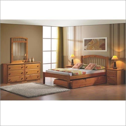 Arch Spindle Bed in Honey Full Bed