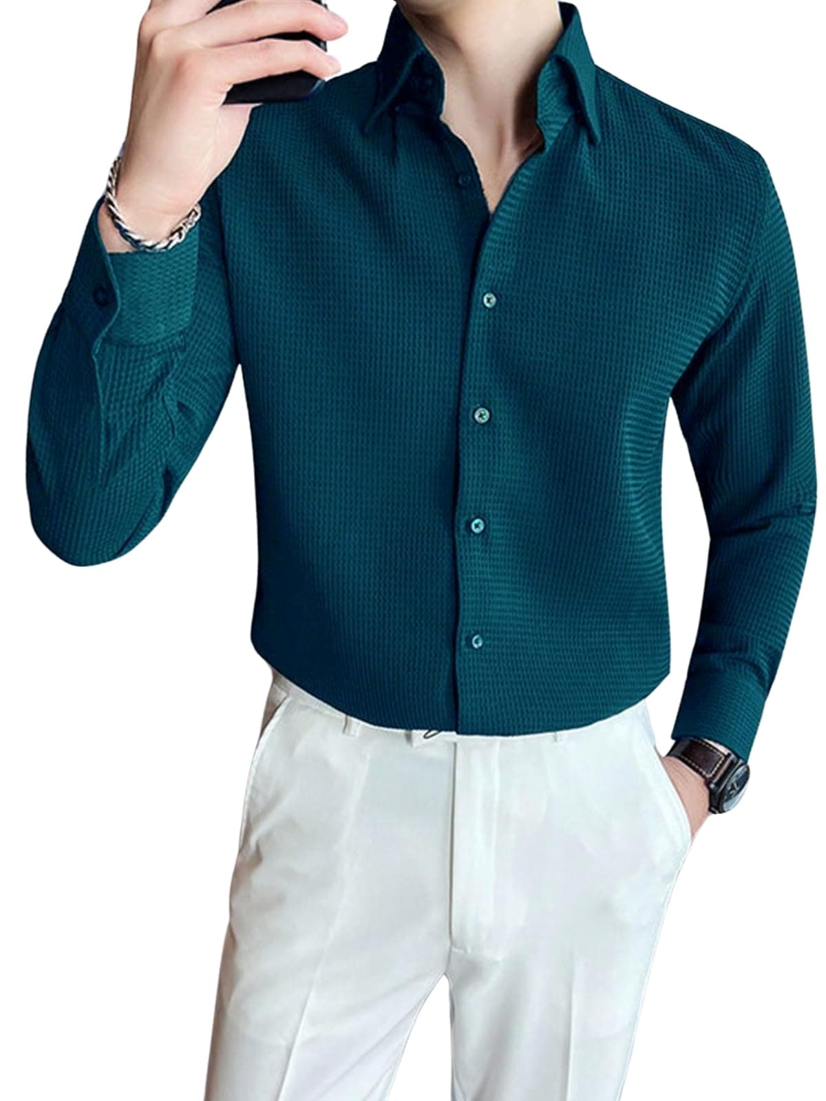 Men Solid Regular Fit Casual Shirt