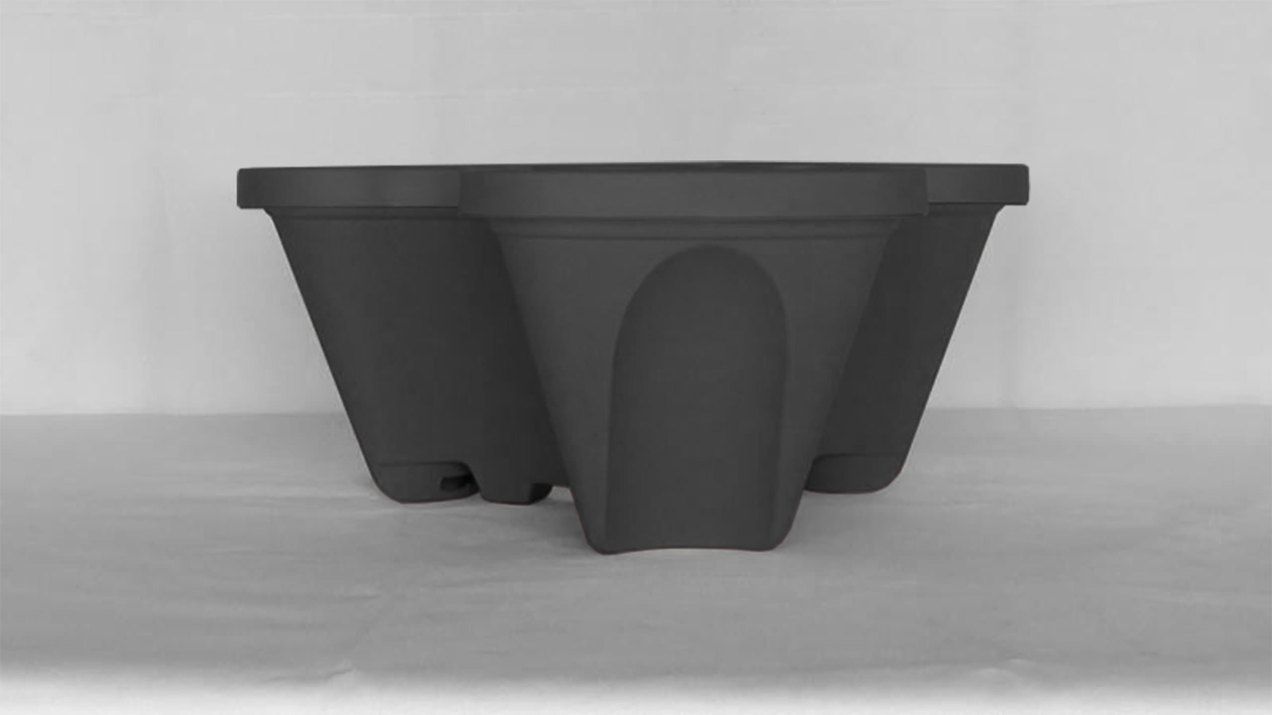 Nancy Janes Single Planter, 12-Inch, Black