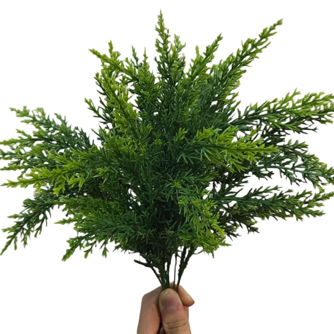 20Pcs Plastic Pine Branches Artificial Pine Needle Tree Branch Small Decorative Plant Twigs Branch for Wedding Christmas Table Decor Party Supplies (Green)