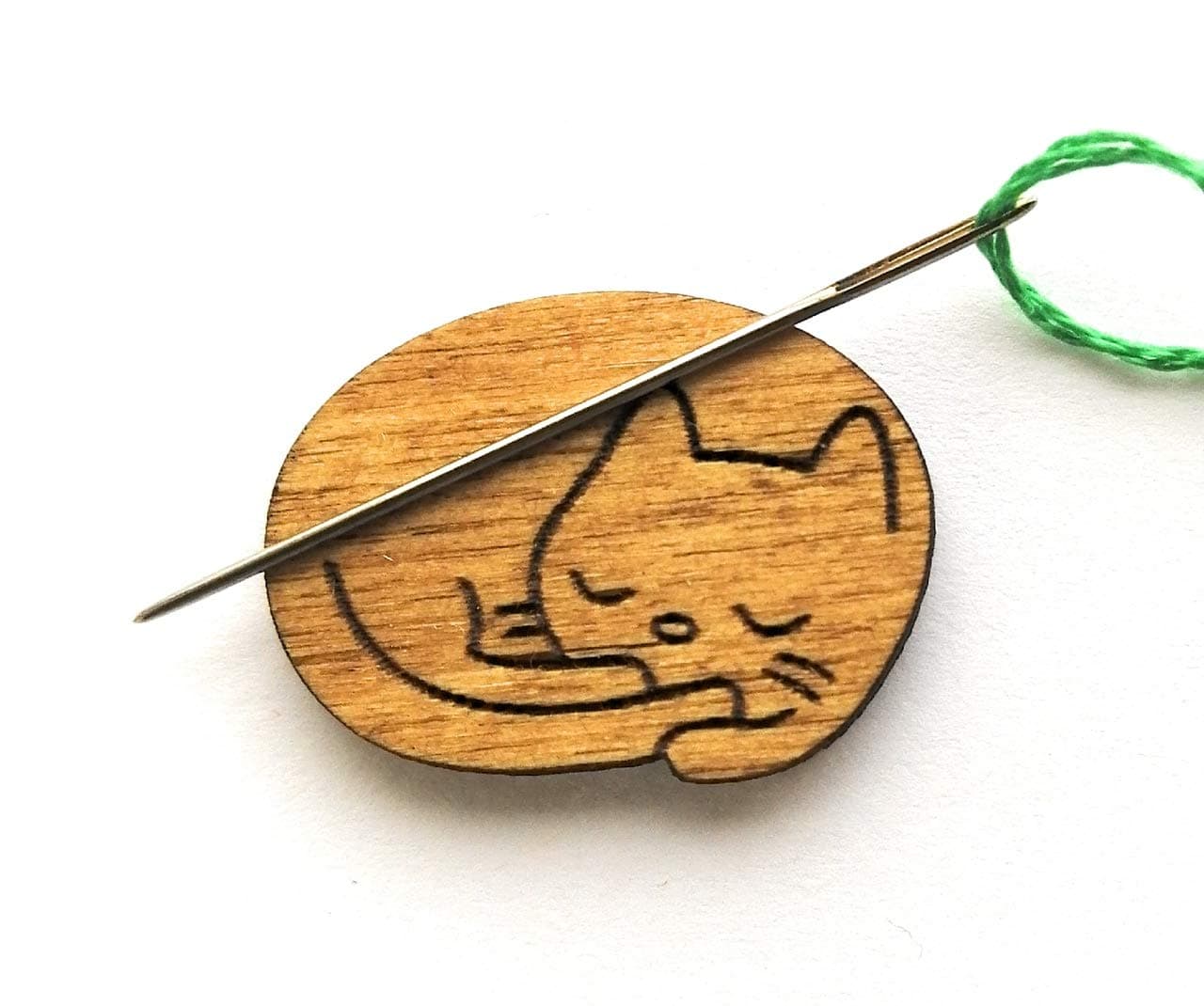 Needle minder Cat Cross stitch Pattern holder Kitten magnetic keeper for embroidery kit