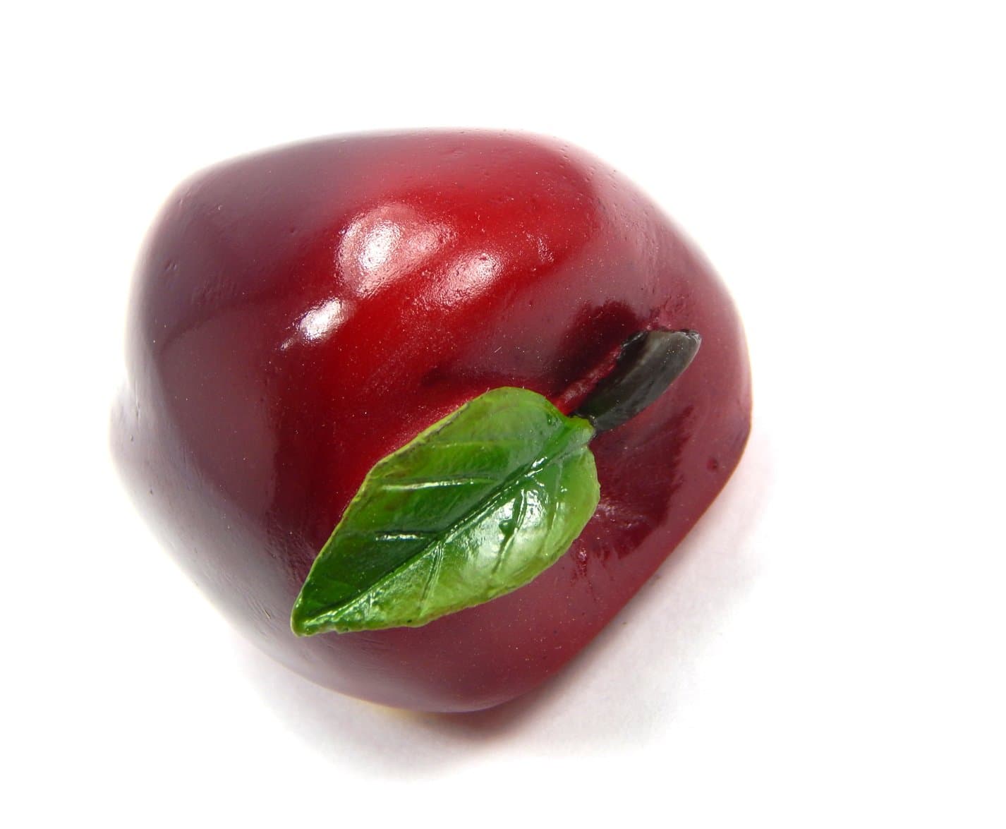 WitnyStore Tiny 1⅜" Long Red Apple Fruit Refrigerator Magnet Realistic 3D Resin Fridge Magnets Colorful Handmade Décor Magnetic Kitchen Accessories Souvenir Decorative Collectible Gift