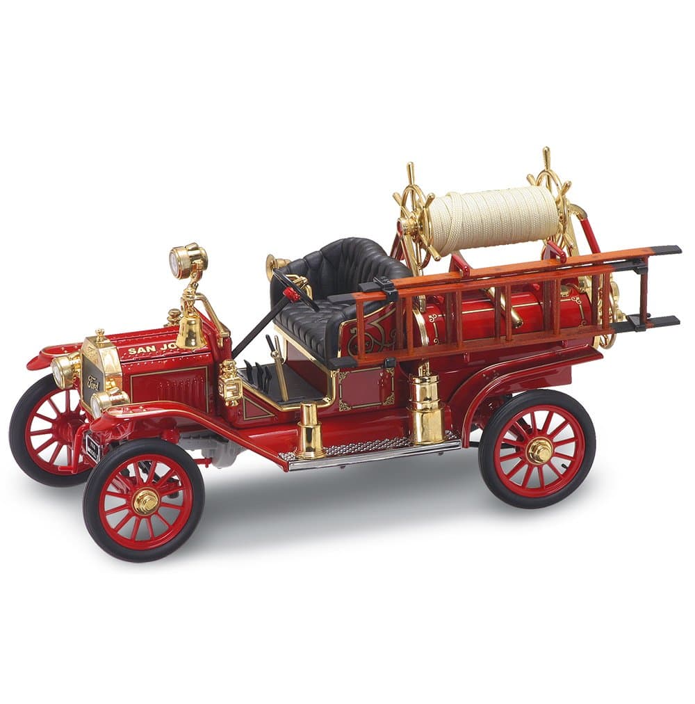 20038 1:18 1914 Ford Model T Fire Engine (RED)