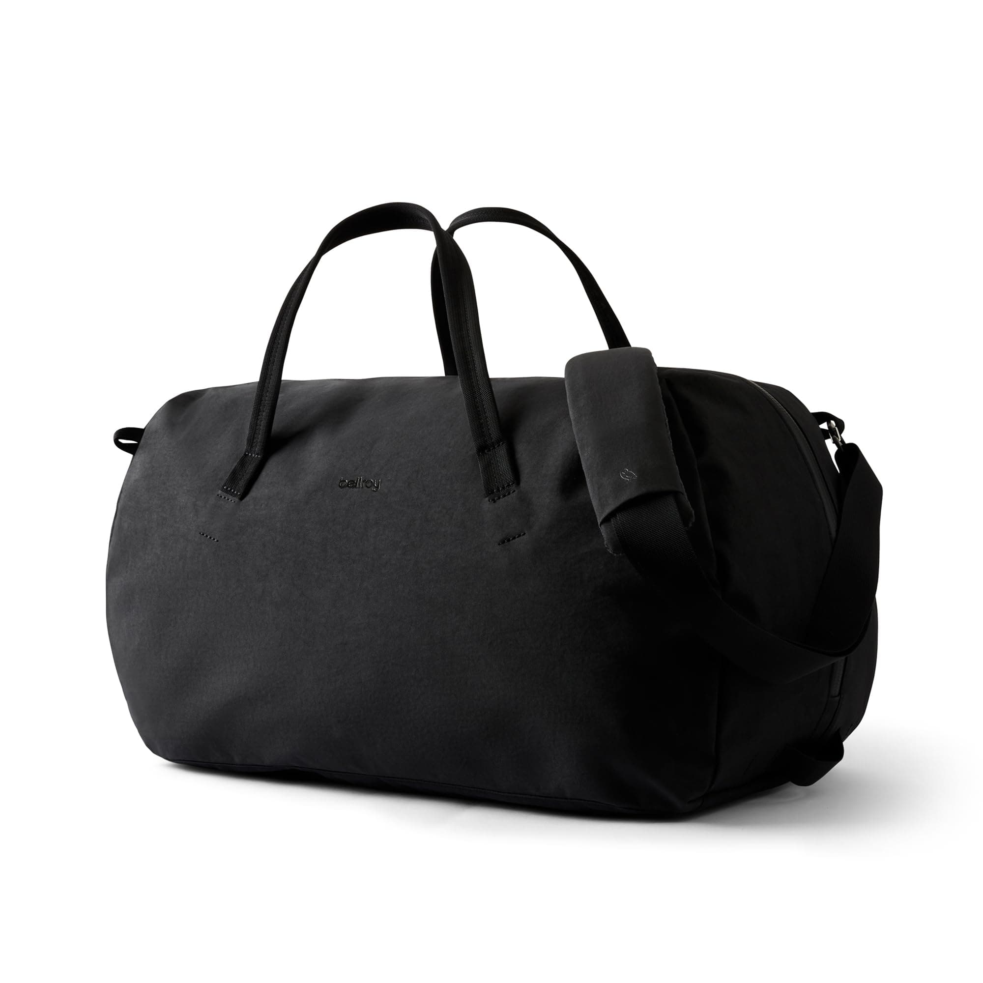 – Venture Duffel (55L weekend bag)