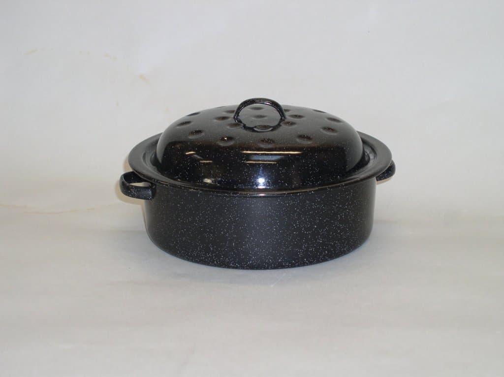 FALCON Enamel Round Roaster - Black 20cm