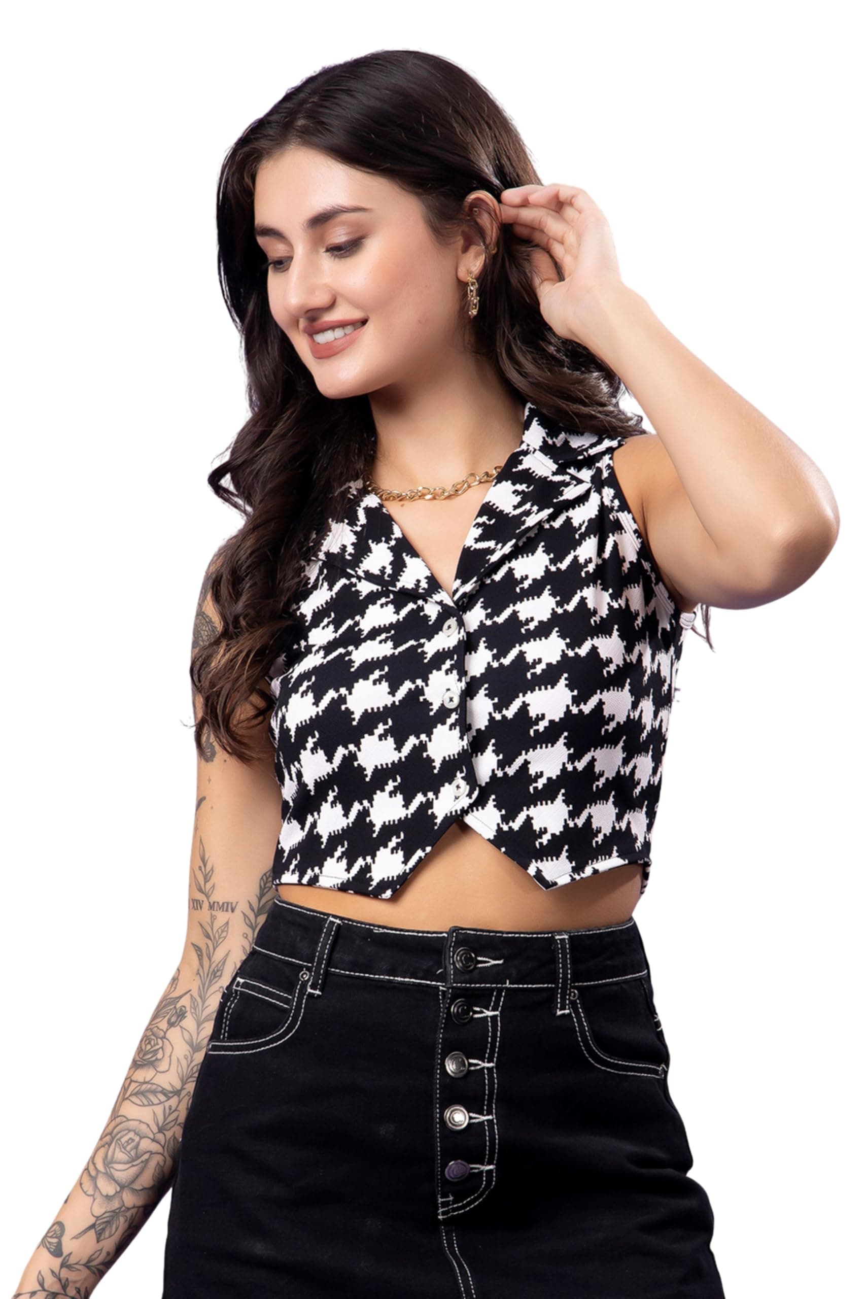 POPWINGSCasual Solid V-Neck Sleeveless Button Closure Waistcoat Regular Fit Crop Top For Women||Stylish Western Woman Crop Top For Summer||Sleeveless V-Neck Crop Tops For Women