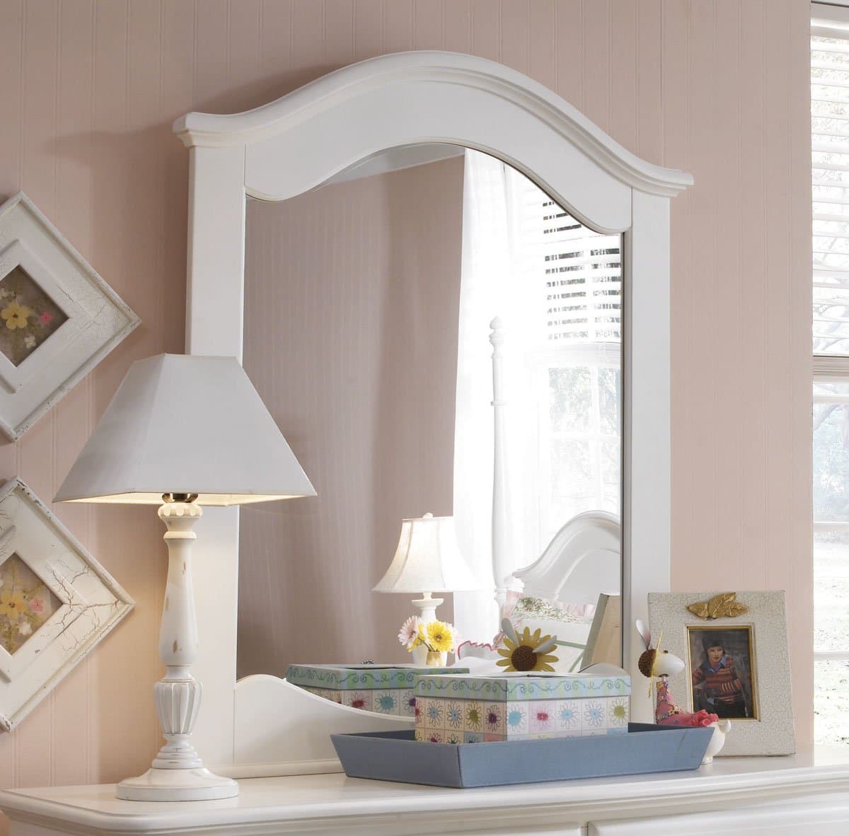 Lea Haley Vertical Mirror in White