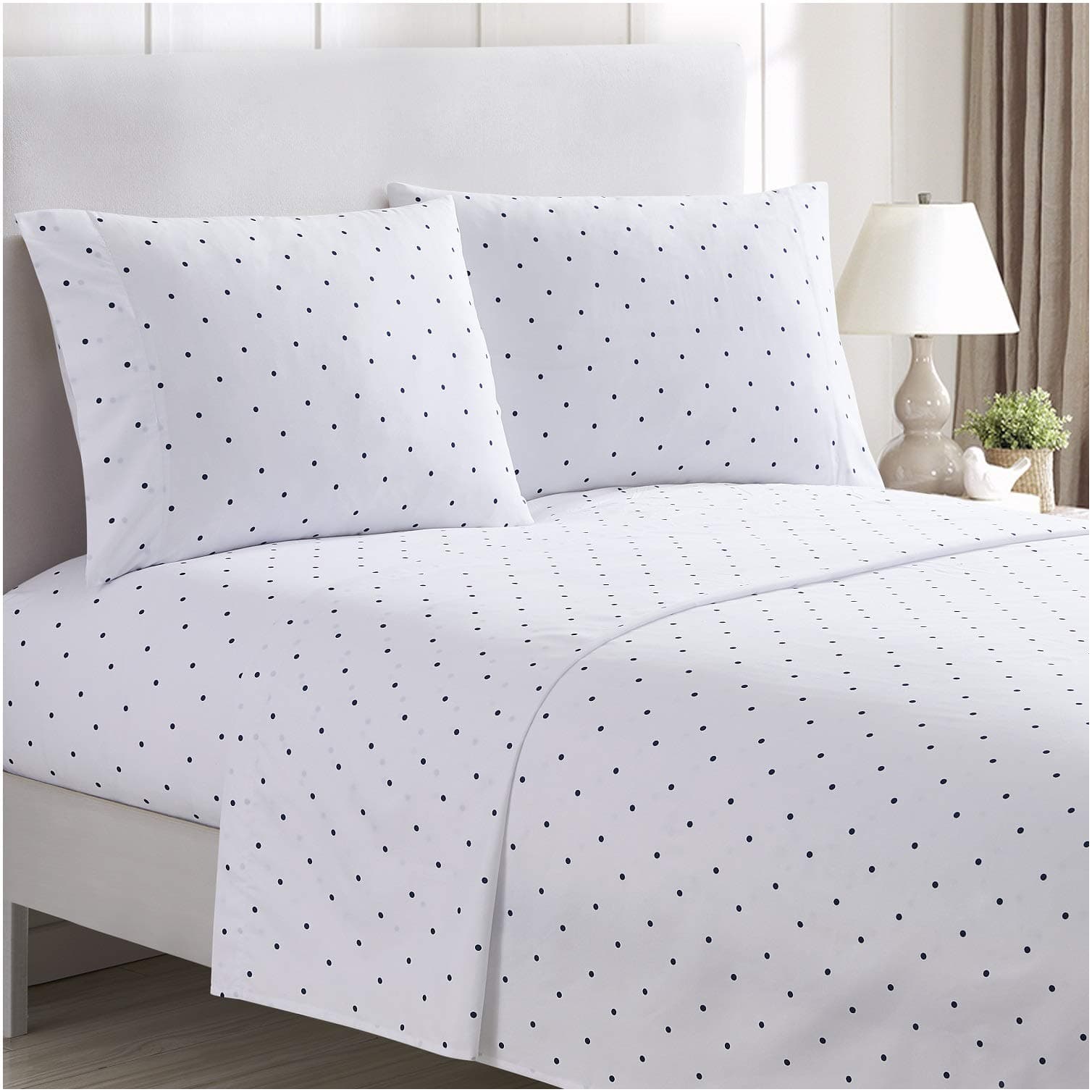 Mellanni Queen Sheet Set - 4 Piece Iconic Collection Bedding Sheets & Pillowcases - Extra Soft, Cooling Bed Sheets - Deep Pocket up to 16 inch - Wrinkle, Fade, Stain Resistant (Queen, Polka Dot Navy)