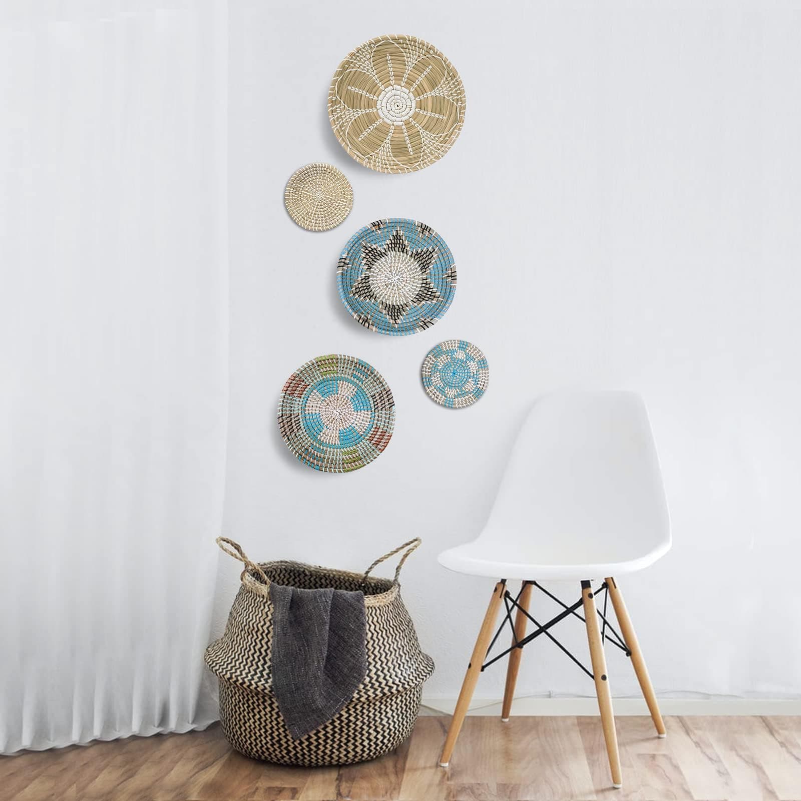 Hanging Woven Wall Basket Decor - Wicker Wall Baskets Decor Boho Flat set of 5 – Boho Wall Decor Art - African Baskets For Wall - Seagrass Basket Round Boho Wall Decor 7.8” to 13.4”