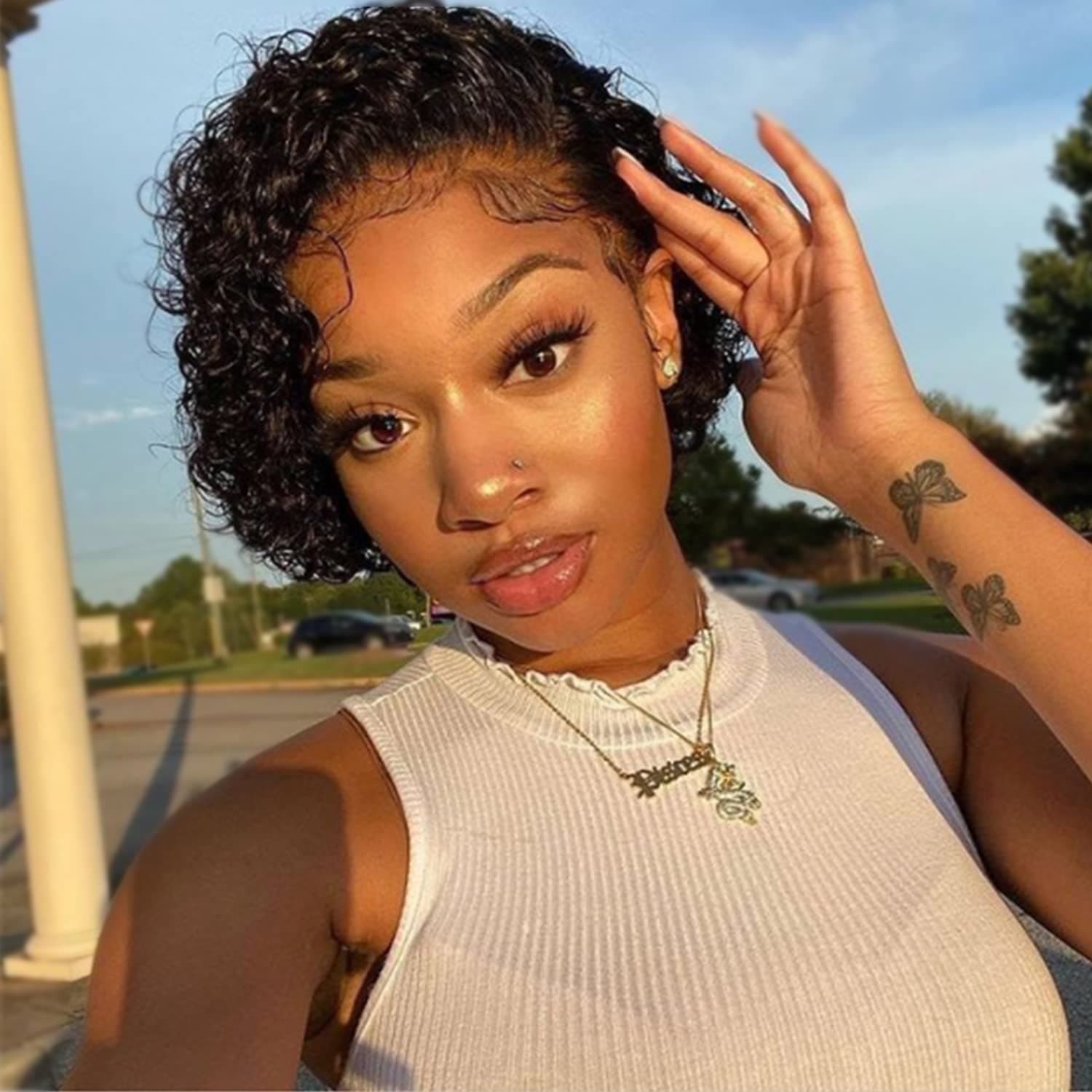 Siyun Show Short Curly Lace Front Wigs, Pixie Cut Bob Wig Human Hair Wigs for Black Women 13X1 Lace Front Human Hair Wigs Pre plucked with Baby Hair Brazilian Virgin Human Hair Natural Color 8 Inch