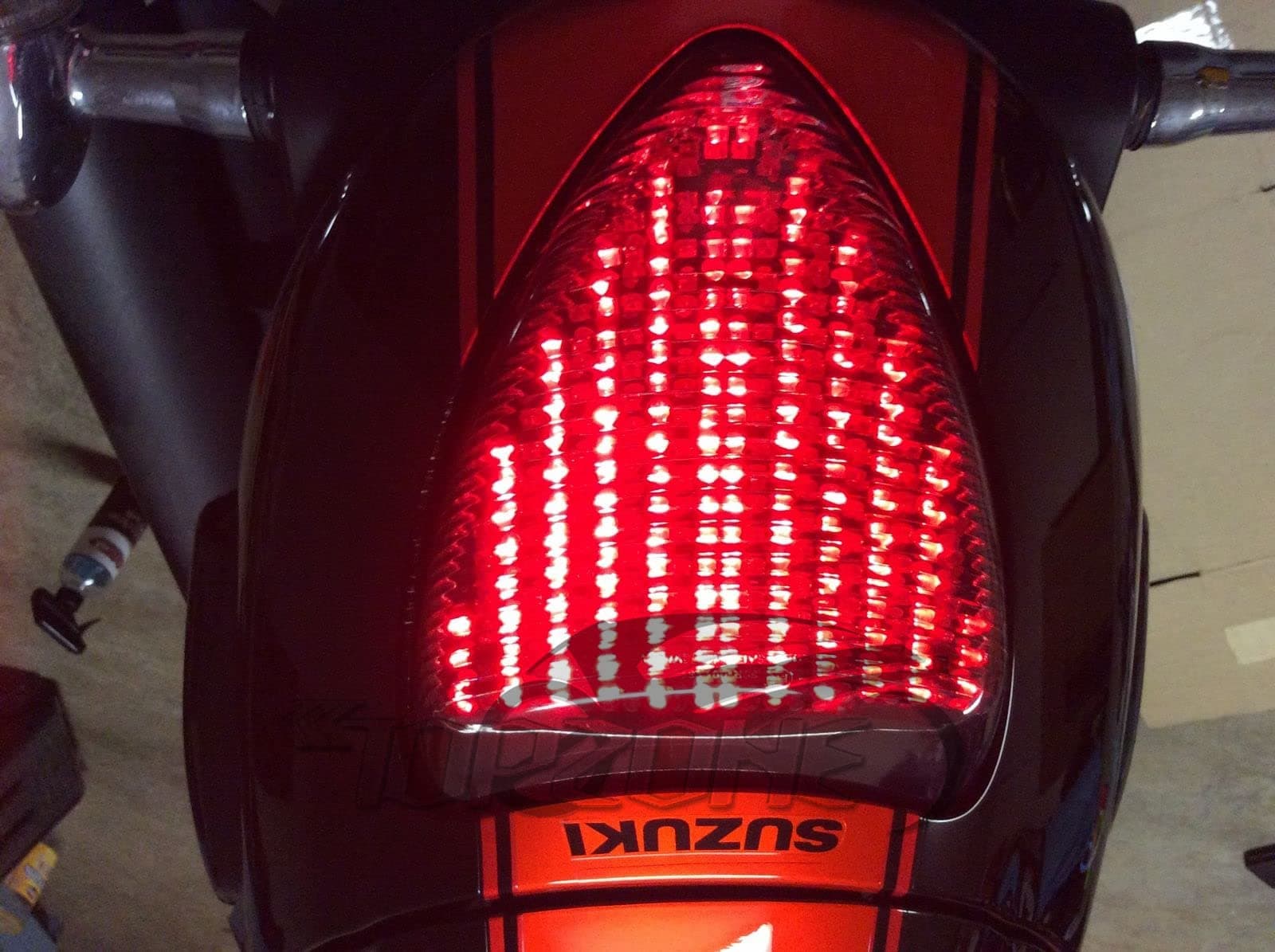 Motorcycle Tail Light Clear LED Sequential Taillight with Integrated Turn Signal For SUZUKI 2009-2016 VZR1800 M109R