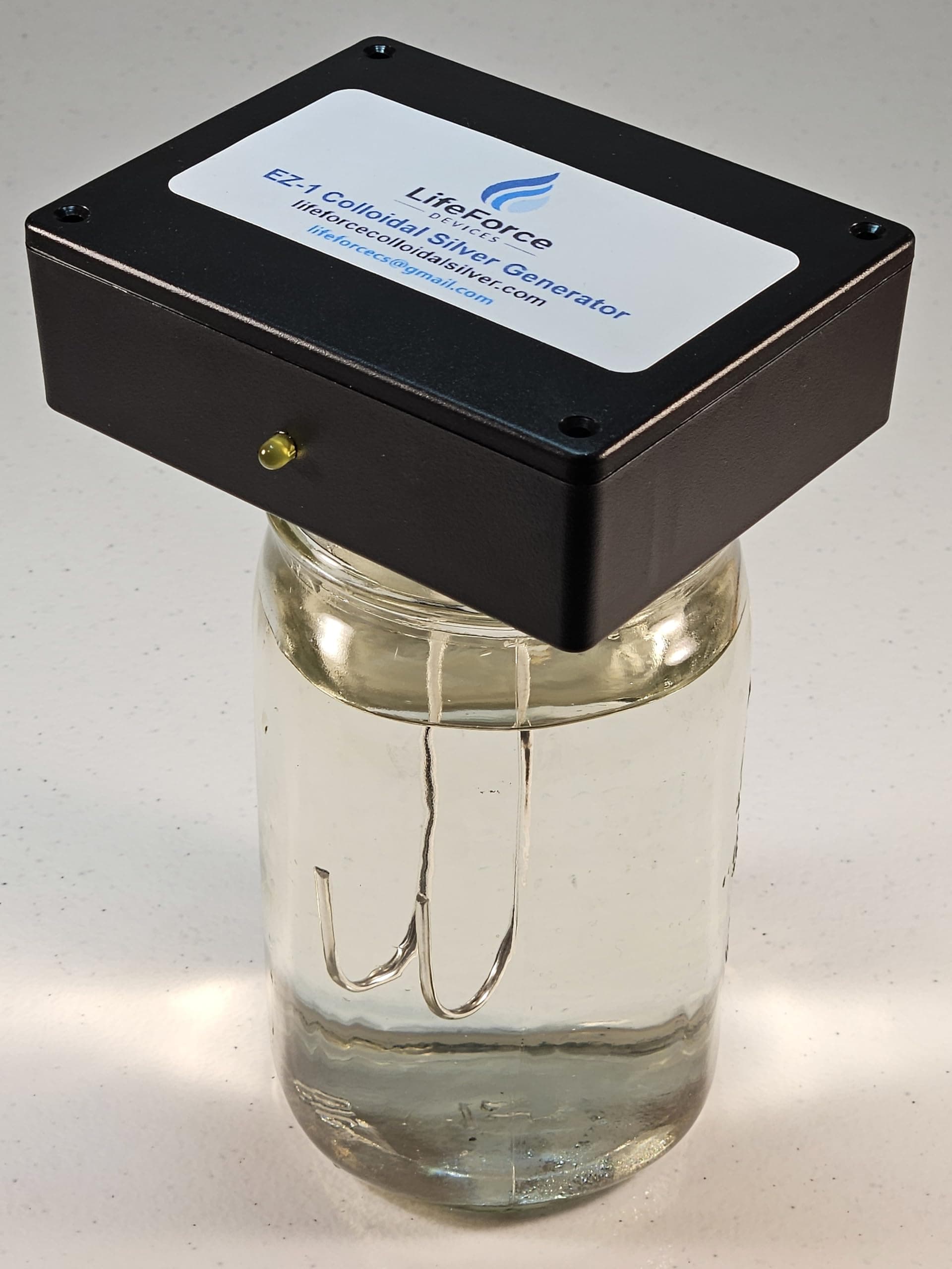 Compact EZ-1 Basic Silver Generator – Battery-Powered DIY Fresh Silver Maker – Portable Kit Makes 32oz in 22 Minutes (12-Gauge)