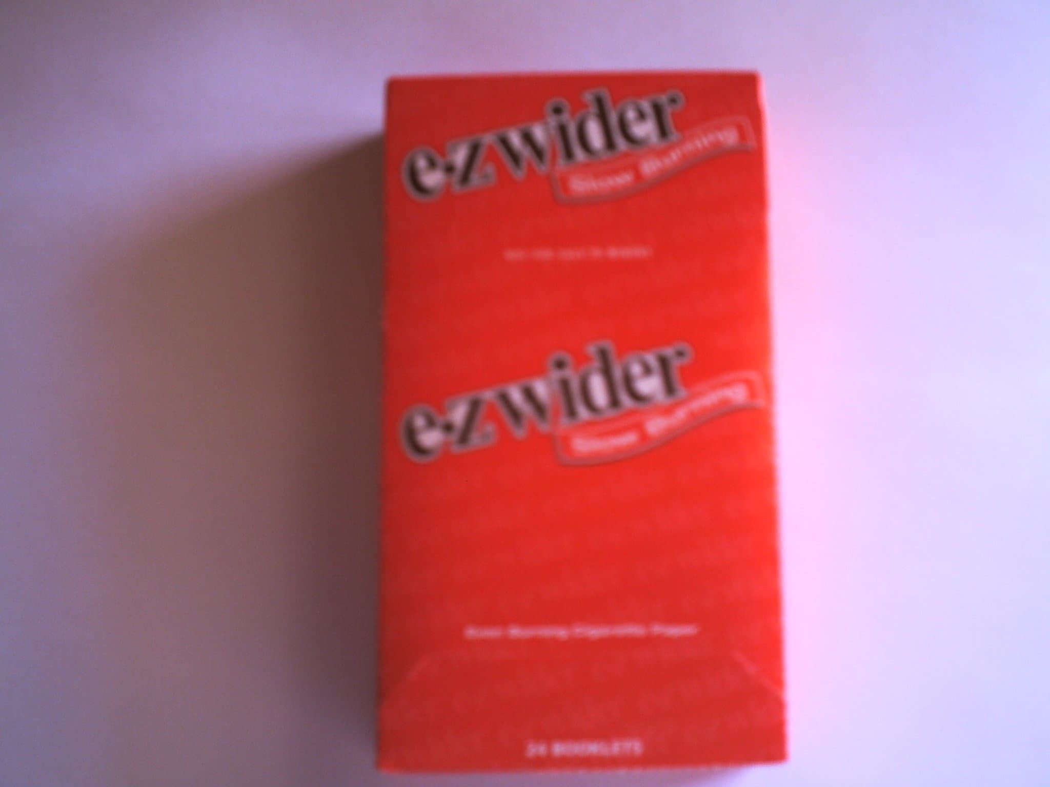 EZ WIDER 1 1/4 SLOW BURN ROLLING PAPERS 24 BOOKLETS