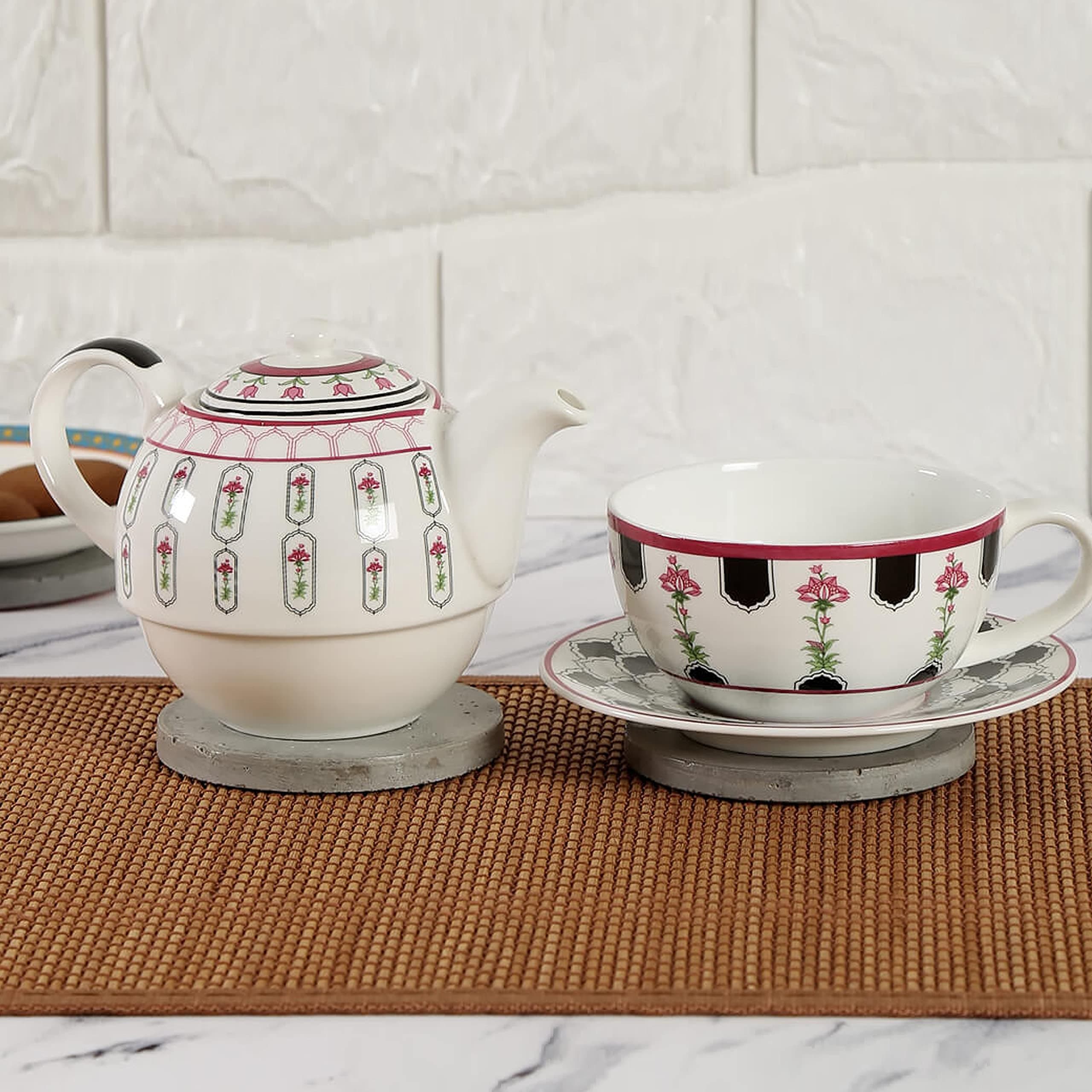 India Circus Fine Ceramic Tea for One, 1 Tea Pot, 1 Cup, 1 Saucer Gift Set, Excellent Home Decor, Gifts to Any Occassions Anniversaries, Birthdays, Parties,Festivals, Housewarming etc