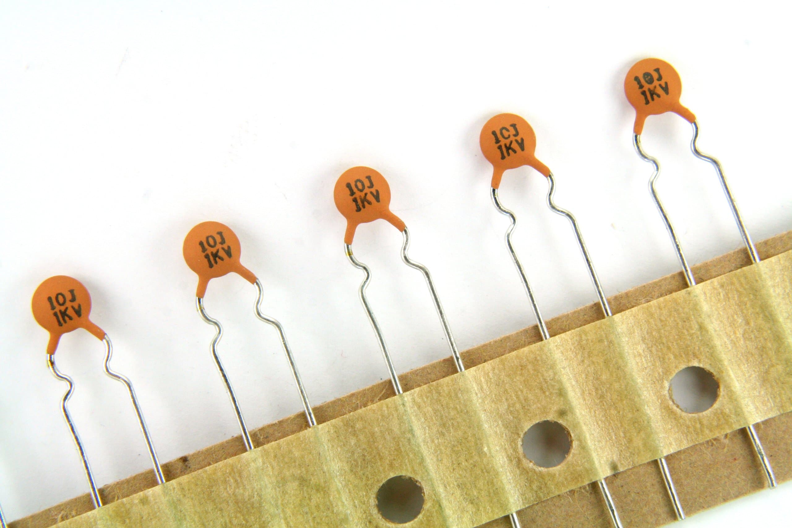 24pcs Ceramic Disk Capacitor 10pF 1KV 5% 1000-volts