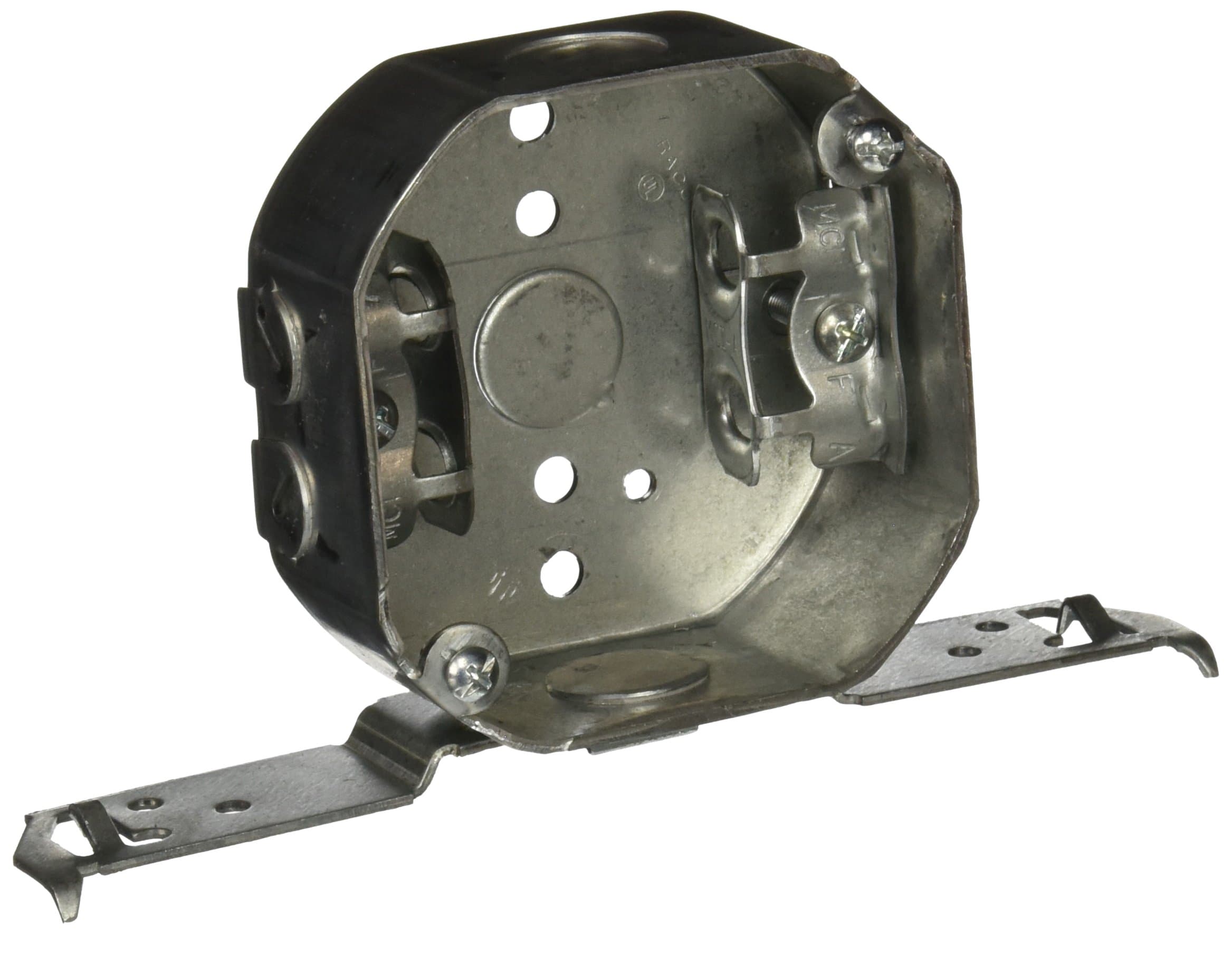 Hubbell-Raco 155 1-1/2-Inch Deep Octagon Electrical Box with TS Wood-Metal Stud Bracket-Flush, 1/2-Inch Side Knockouts and MC/BX/Flex Cable Clamps, 4-Inch by HubbellRaco
