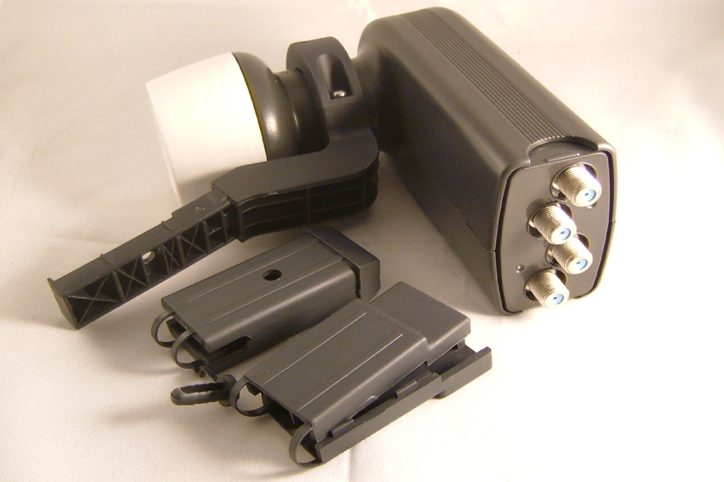 Sky Quad LNB Older version With Adaptors for Original Zone 1 & Zone 2 Dishes