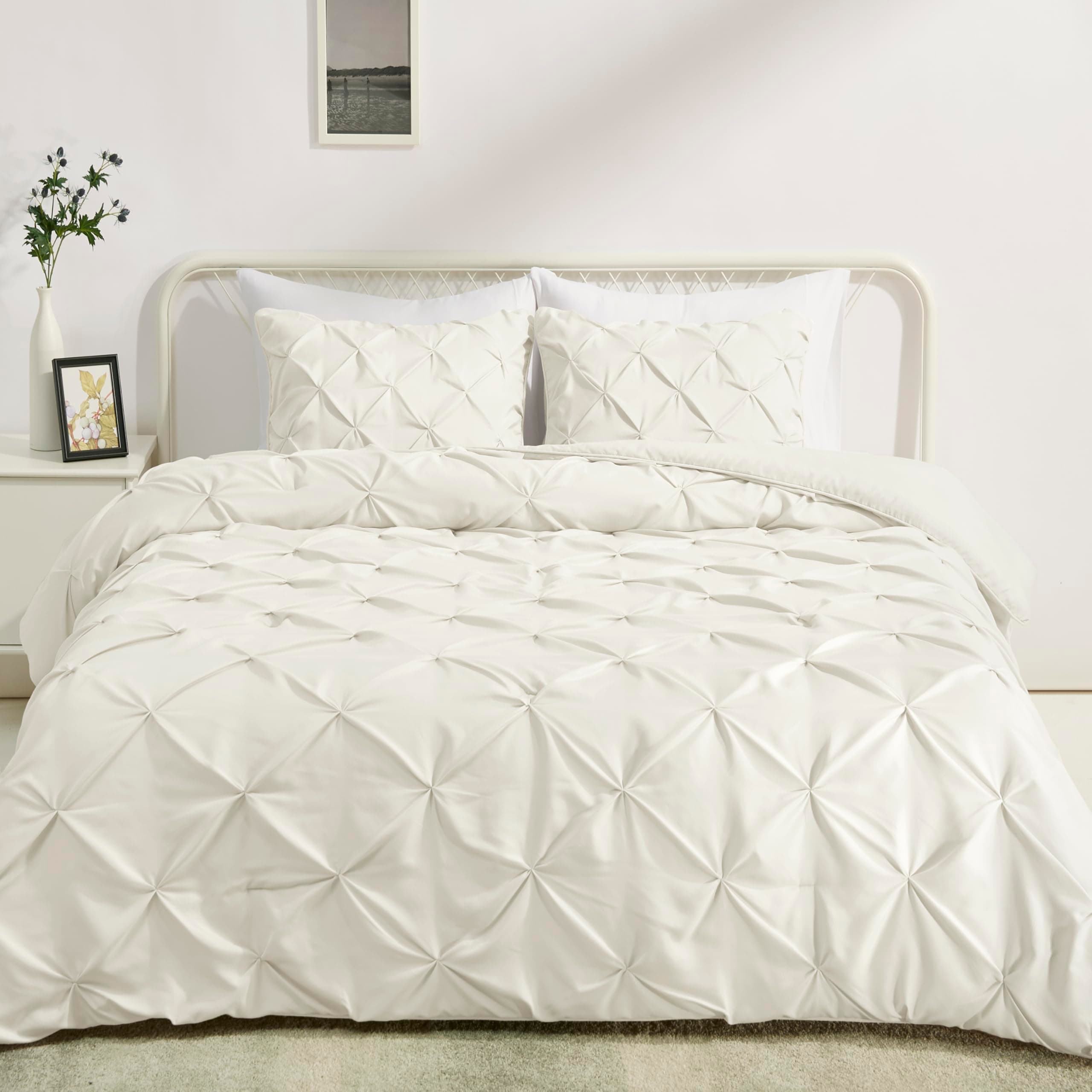 All-Season Down-Alternative 3-Piece Comforter Bedding Set, Warm Soft Lightweight Microfiber, Pinch Pleat Design with Piped Edges, King, Cream