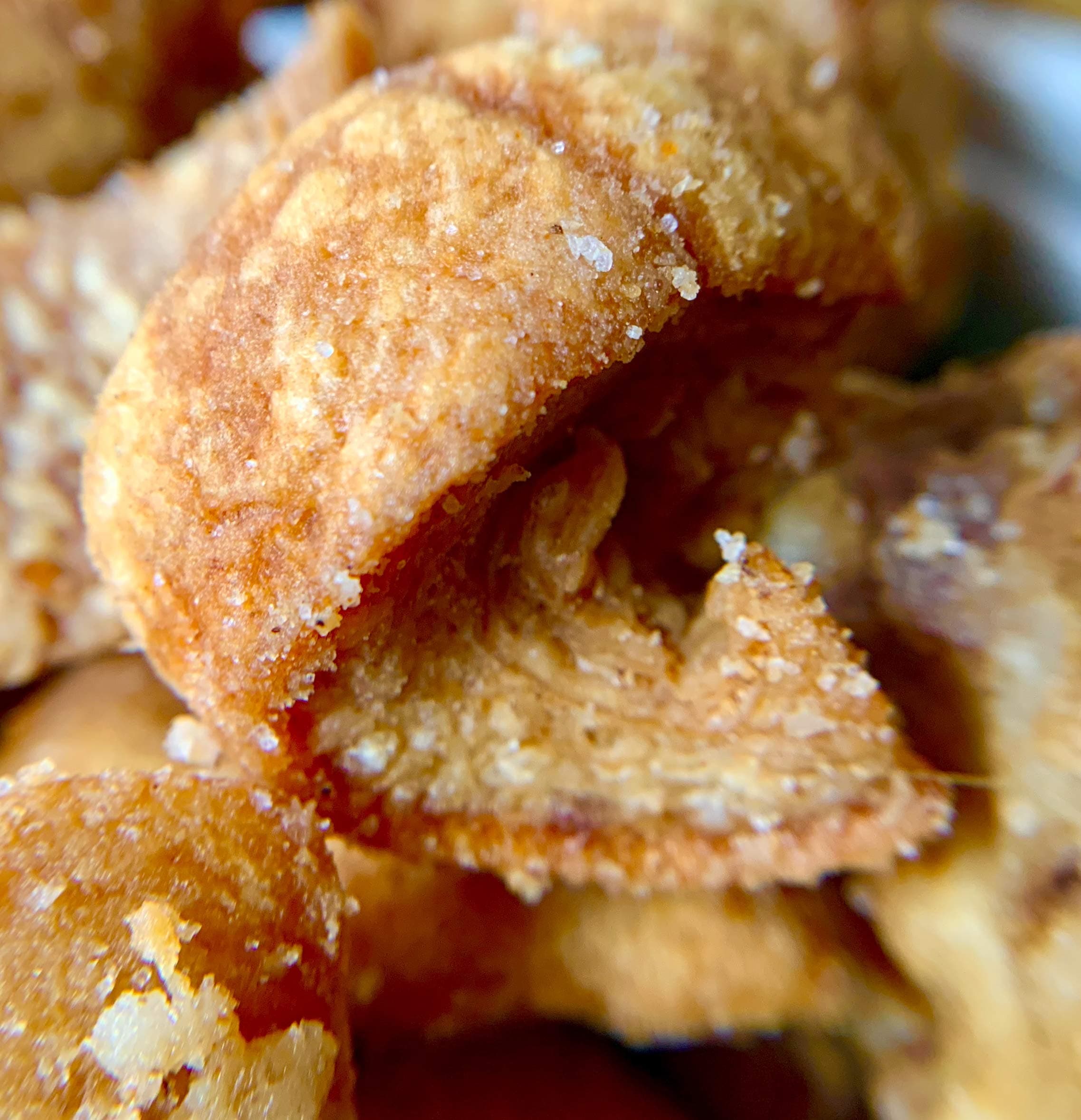 1 Kg Uncle Alberts Pork Scratchings