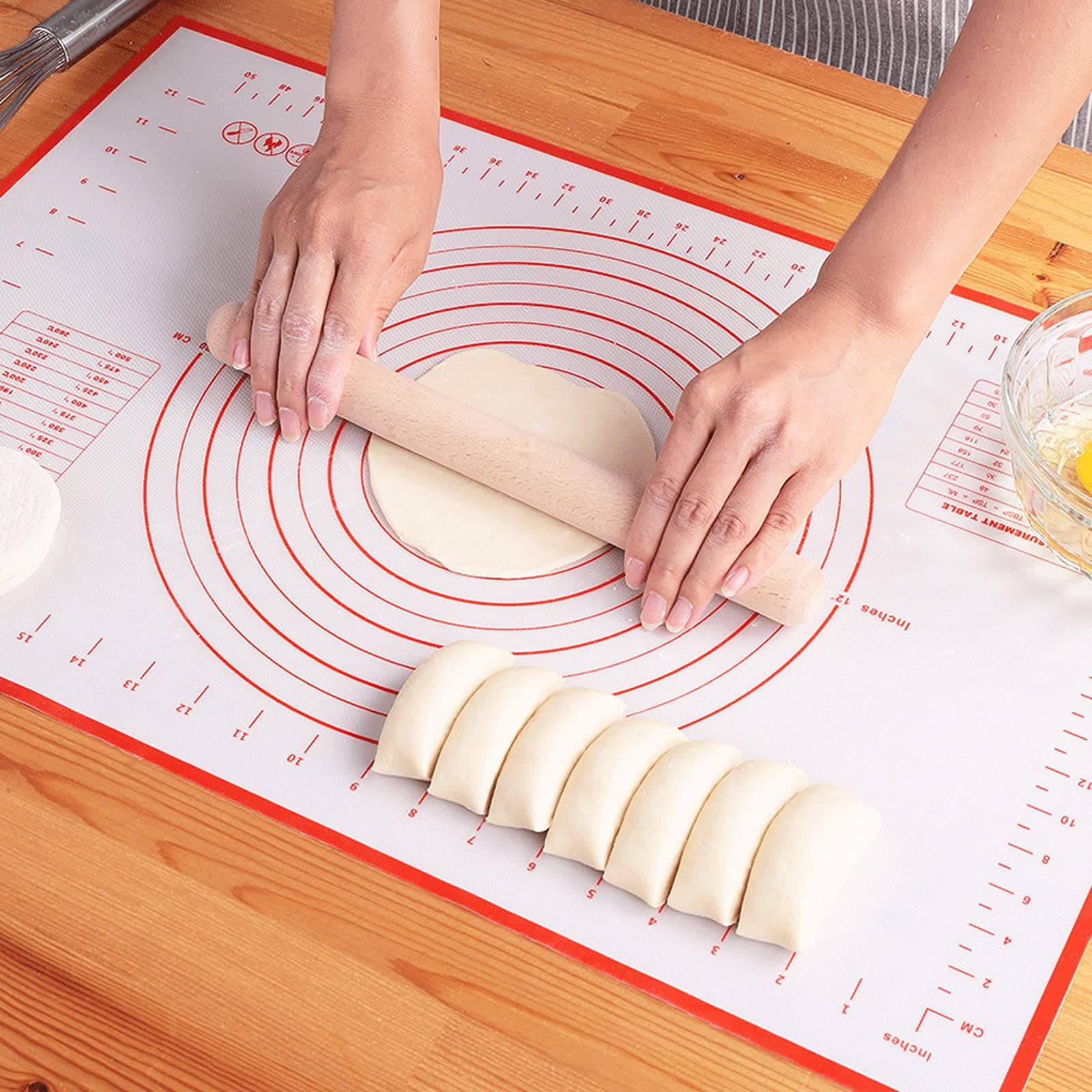 LIMNUO Silicone Pastry Baking Mat Non Stick Large Extra Thick with Measurements Baking Mat,Counter Mat, Dough Rolling Mat,Oven Liner, 20 x 16 Inch