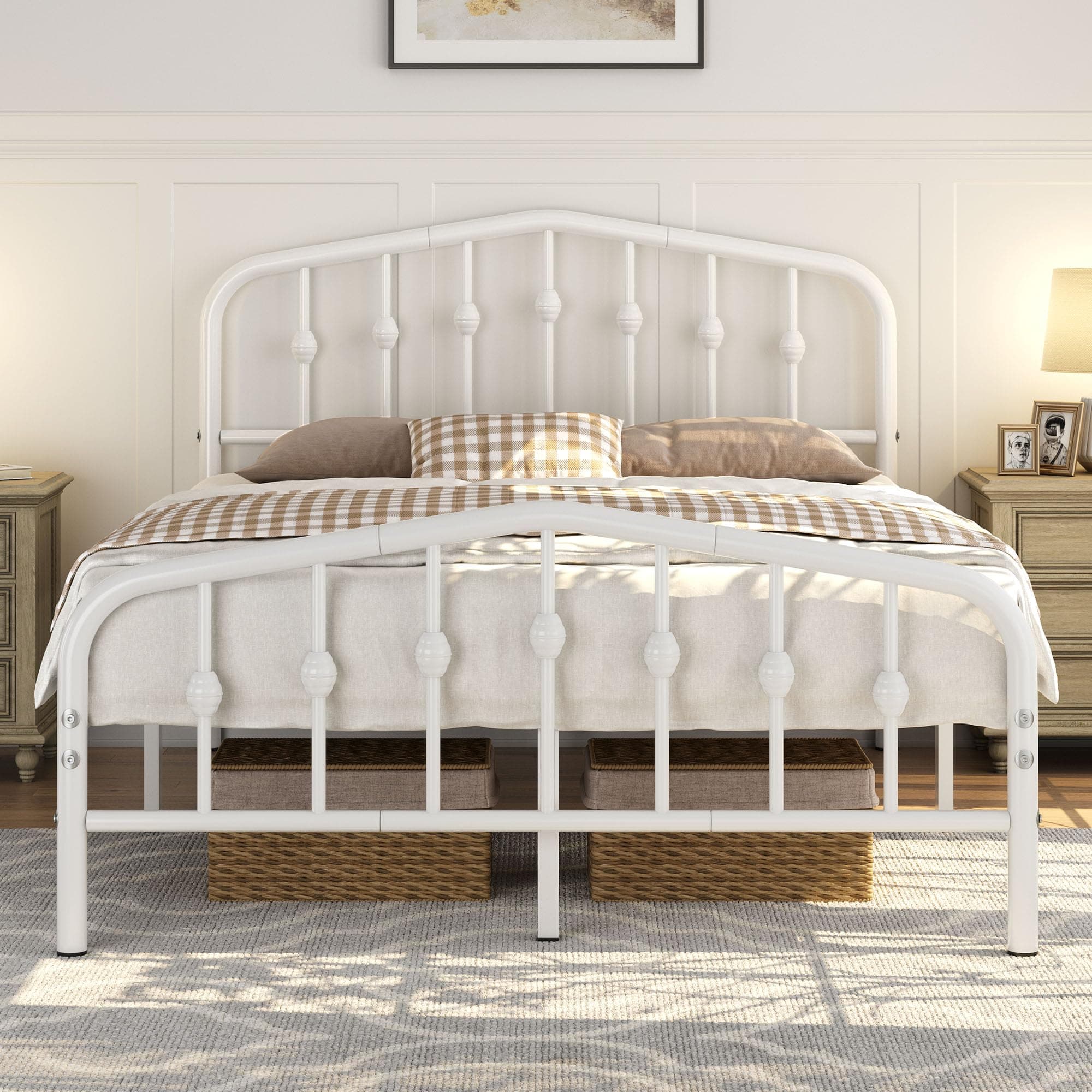 Yaheetech 4ft6 Double Bed Frames Slatted Metal Bed with Crown-inspired Design Headboard/Spacious Under-bed Storage White