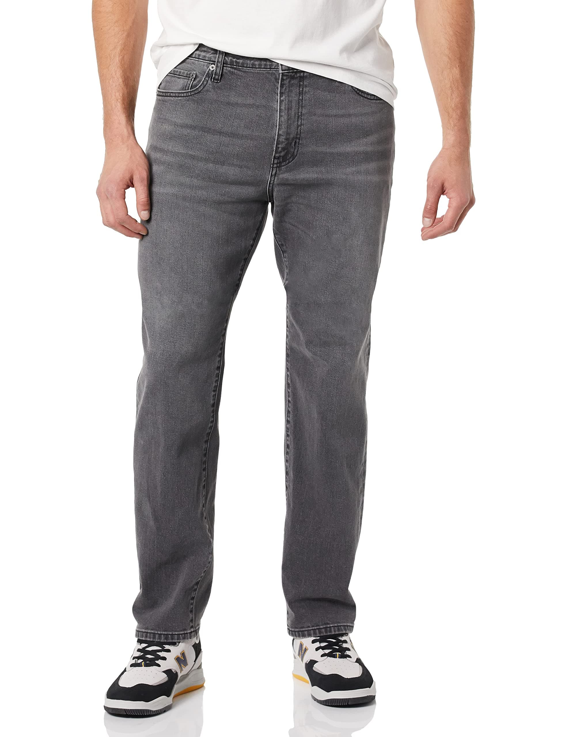 Amazon EssentialsMen's Straight-Fit Stretch Jean