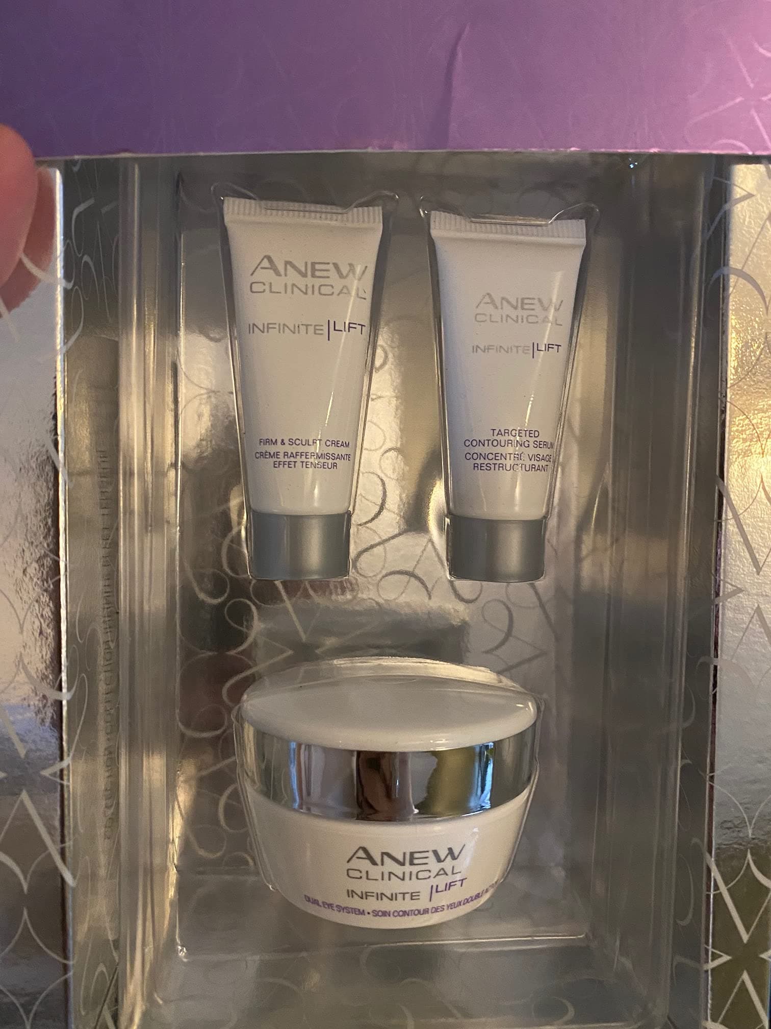 ANEW CLINICAL INFINITE LIFT COLLECTION GIFT SET