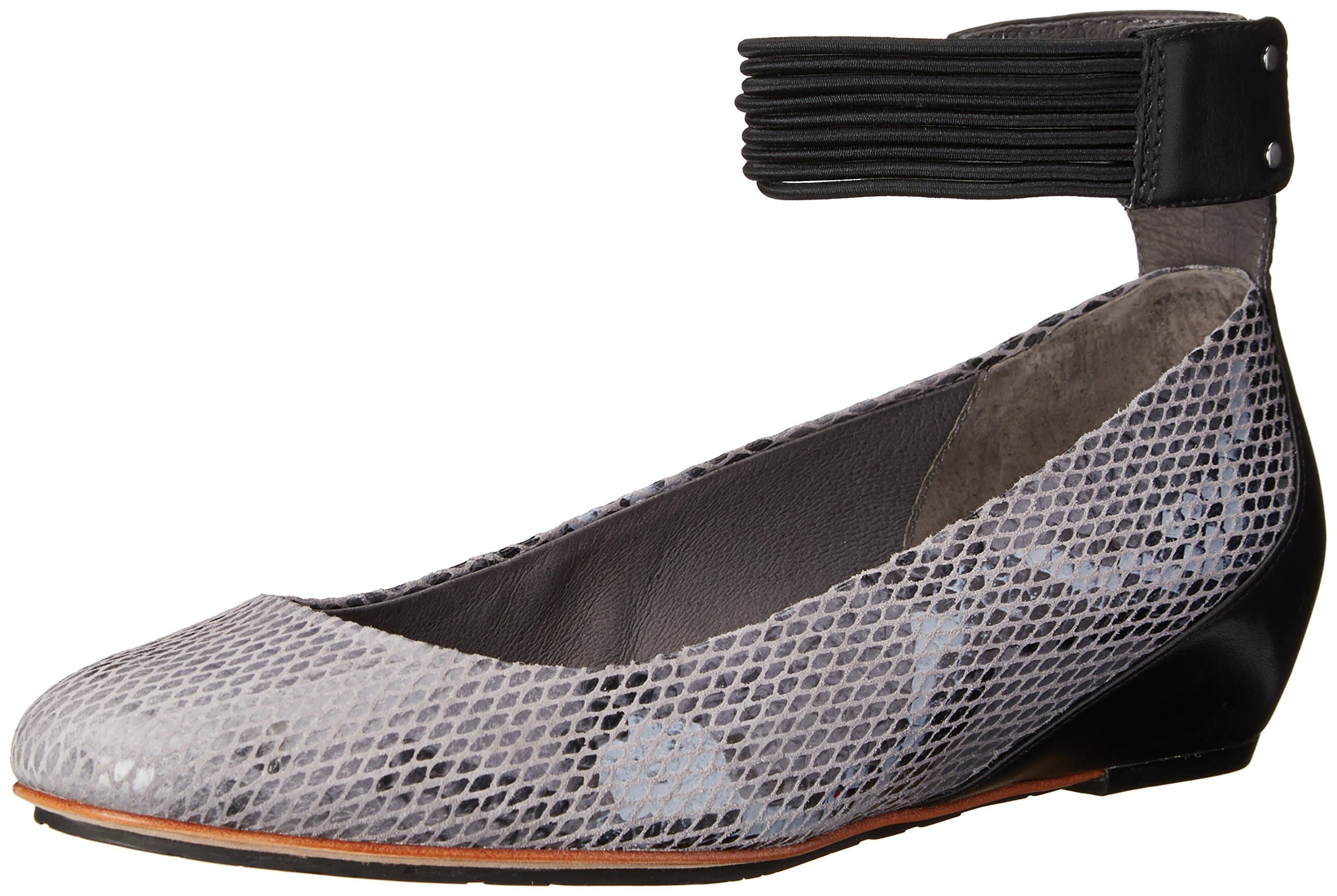TSUBO Women's Gylda Snake Flat
