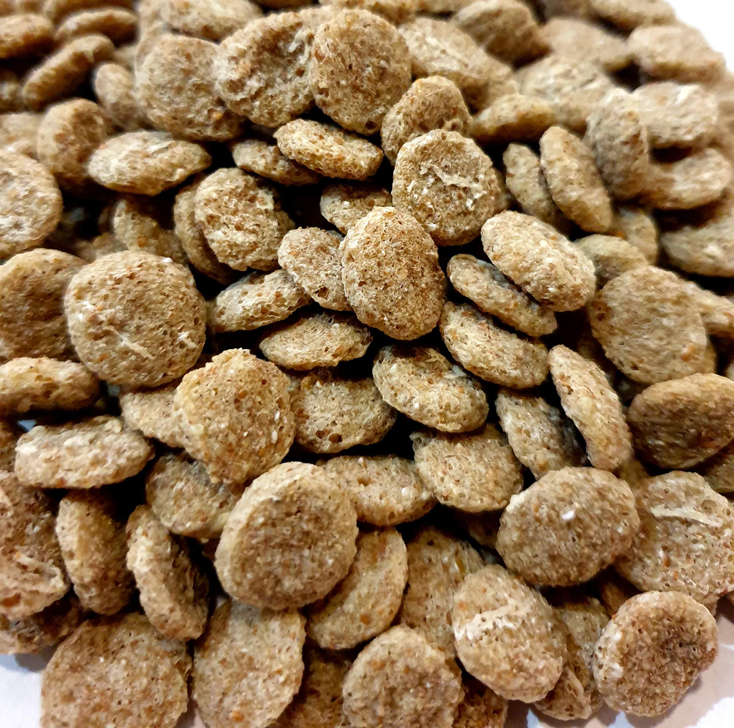 Plain Wheat Discs Duck Feed 15kg – Complimentary Floating Feed for Ducks, Swans and Geese – 100% Natural and Healthy