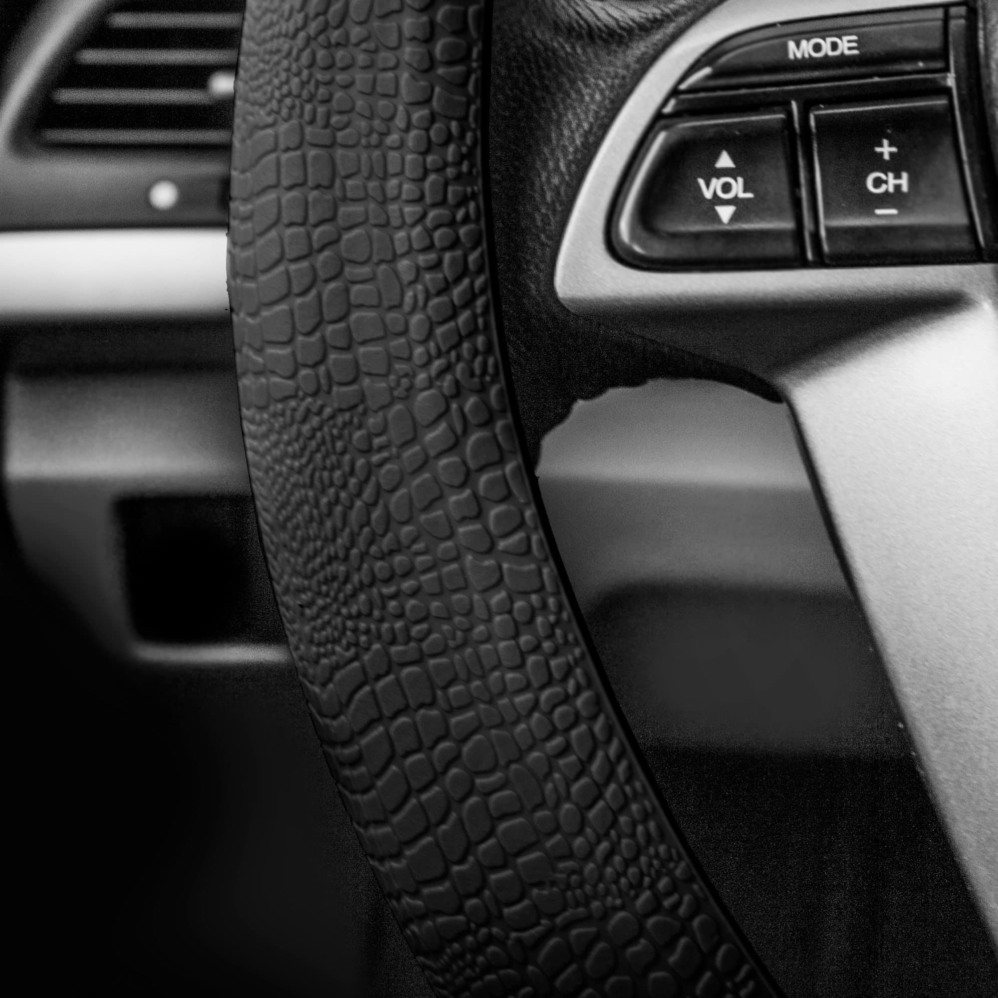 FH Group Textured Grip Steering Wheel Cover