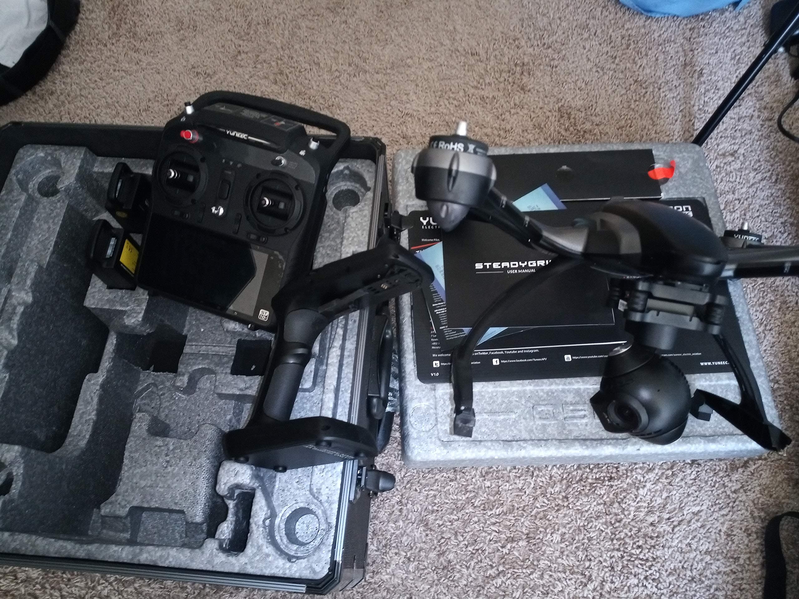 Yuneec Q500 4K Typhoon RTF Quadcopter Drone - YUNQ4KUS Bundle Includes Q500 4K Typhoon RTF Quadcopter Drone, PS1205 100-240V AC to 12V DC Adapter, Propeller/Rotor Blade A, and More