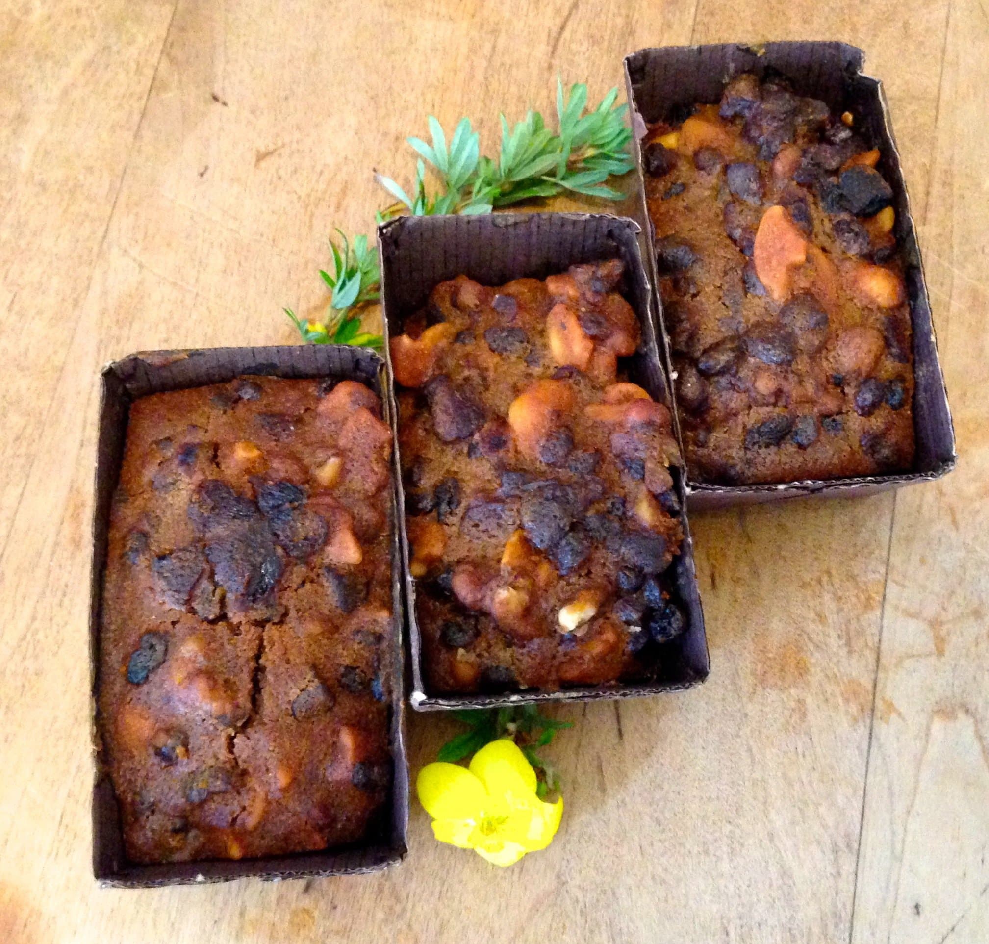 Old Cavendish 4 Oz. Baby Cakes 3 Pack