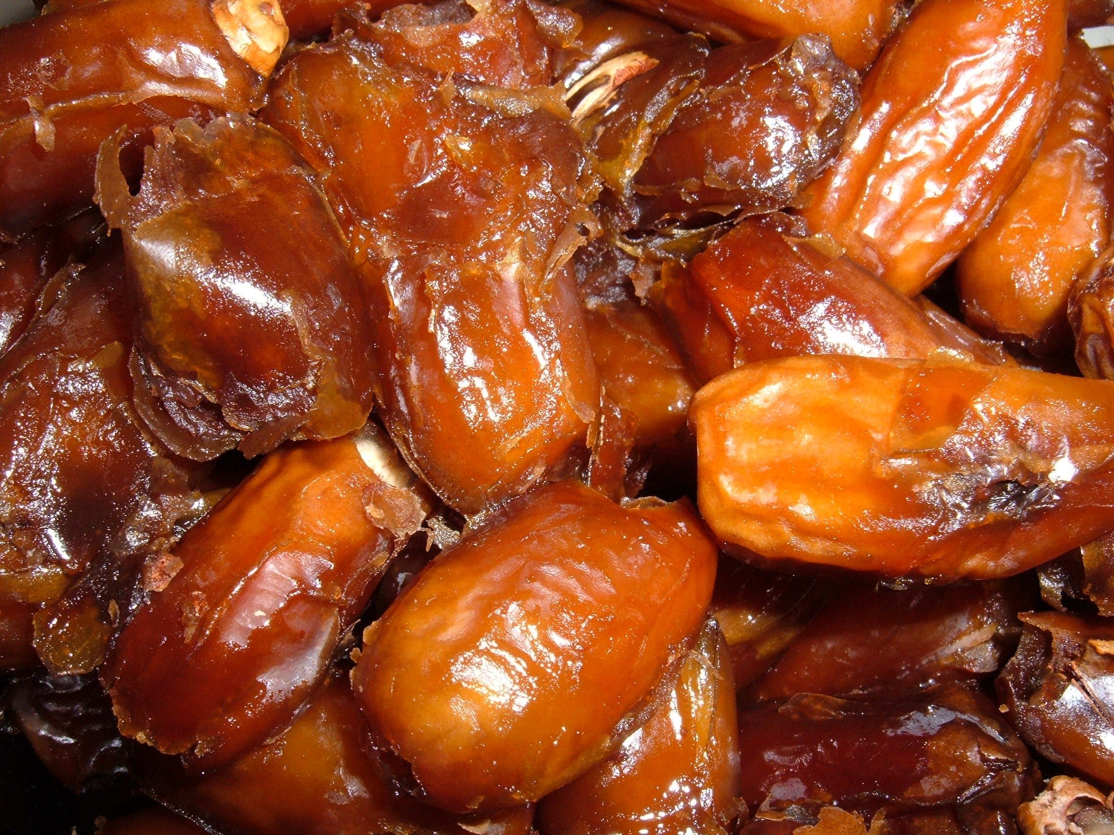 1Kg | Pitted Free Flow Dates **Free UK Post** Dried Dates Instant Energy Glucose Minerals Vitamins Laxative Pitted Dates Seedless Date Fruits Phoenix Dactylifera (Date Palm)