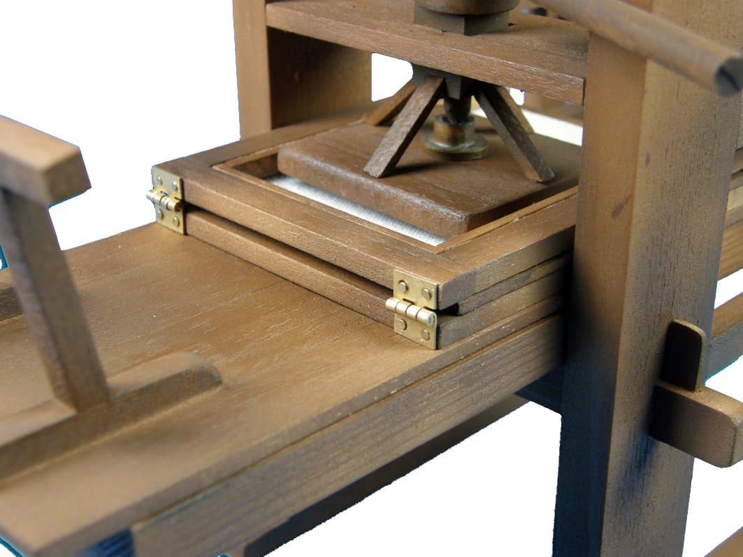 Wooden Model Kit: Gutenberg Printing