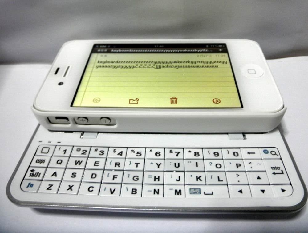 Bluetooth Wireless Hard Shell Slider QWERTY Keyboard Case for iPhone 4 (White Color)