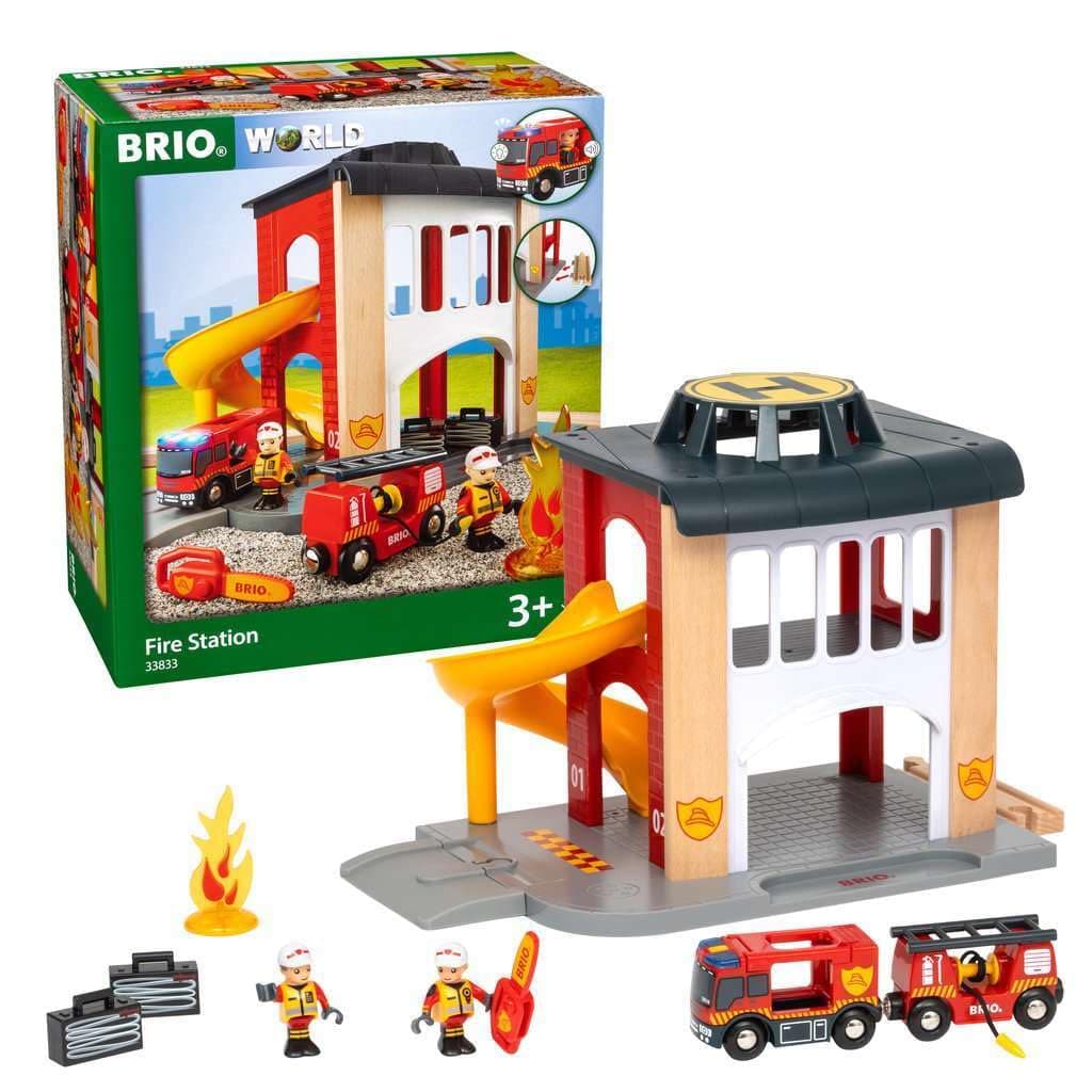 33833 World Central Fire Station - Interactive Toy Set with Fire Truck and Accessories | Light and Sound Features | Compatibility with All BRIO Railway Toys | Safety Tested | for Kids Ages 3+