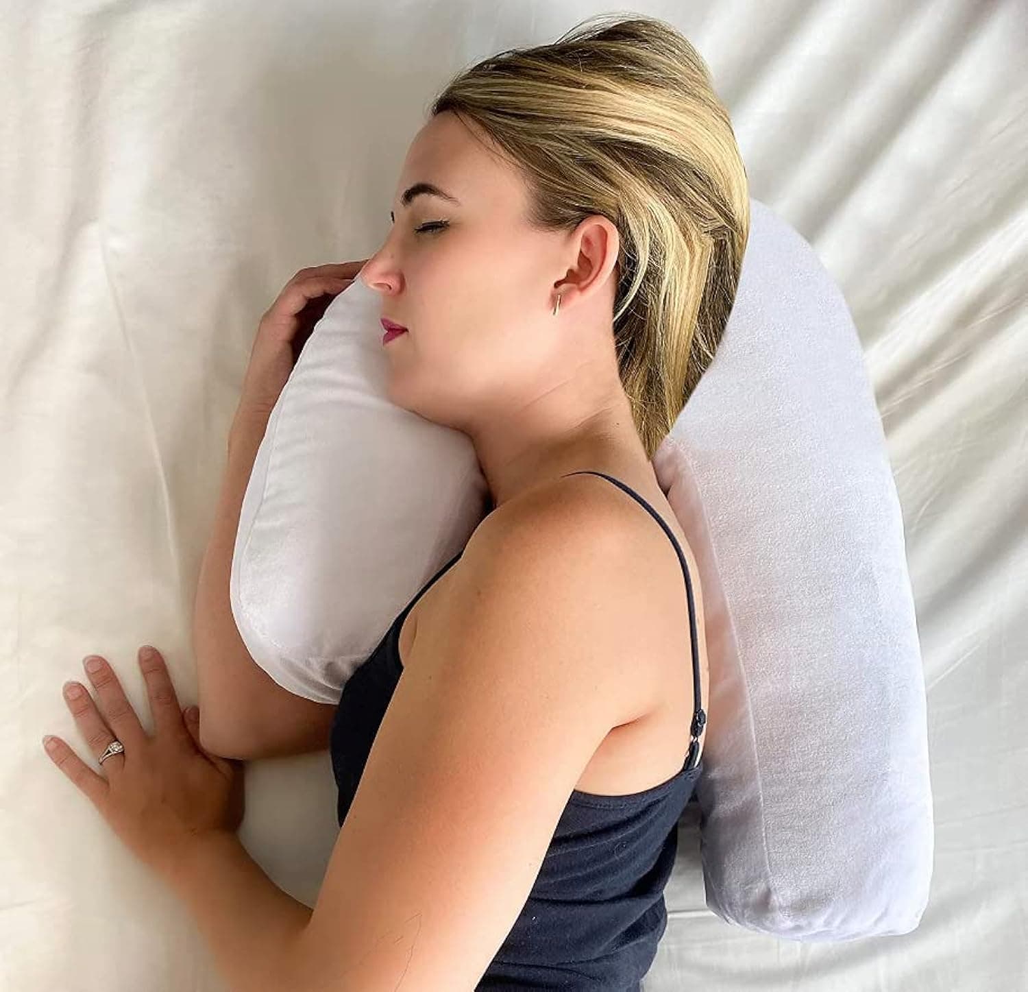 Side Sleeper Pillow with Ear Hole – Ergonomic J-Shaped Swan Pillow for Neck Support & Spine Alignment – Memory Foam Support for Pressure Relief – Perfect for Side Sleeping Adults – With Velvet Cover