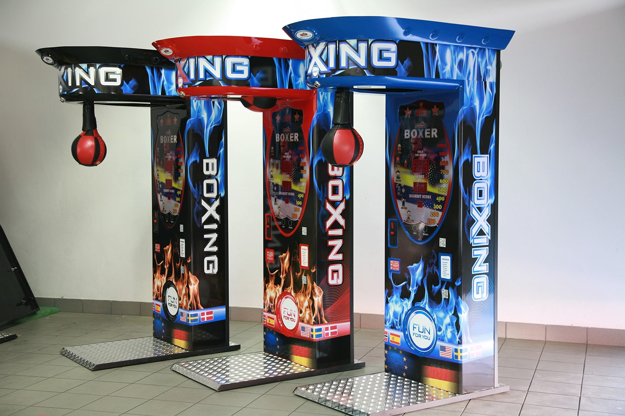 Boxing machine, dynamometer, box automat, blue, made in Germany